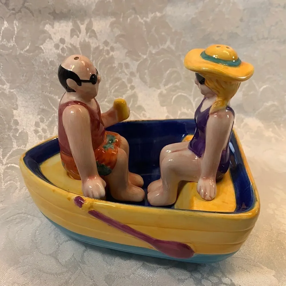 Summer Salt Pepper Shakers Row Boat Oars Man Drink Beer Woman Bathing Suit Fun